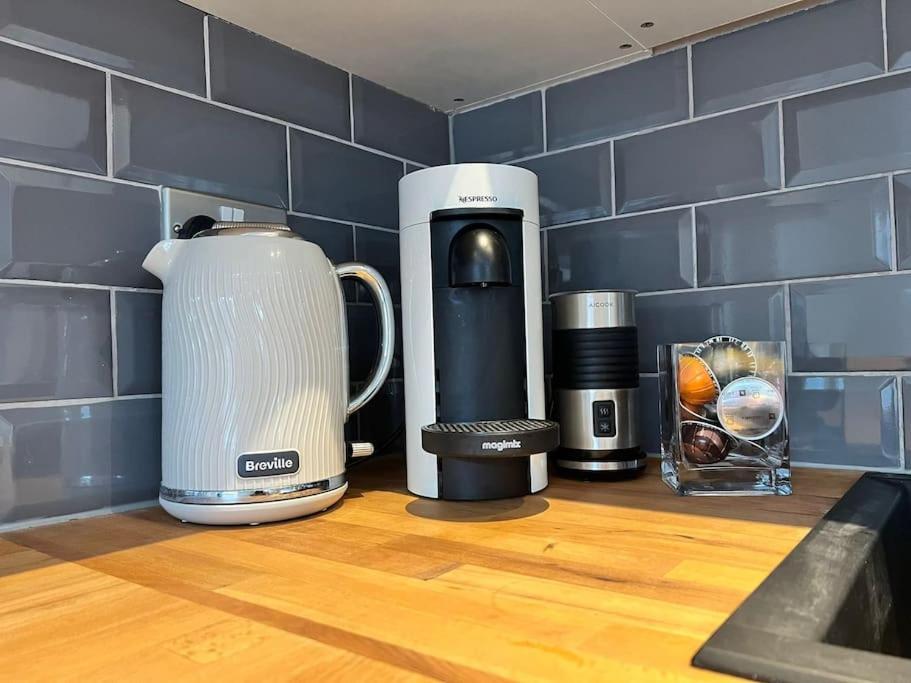 Bright, First Floor, One Bedroom Flat In Wimborne Wimborne Minster Eksteriør bilde